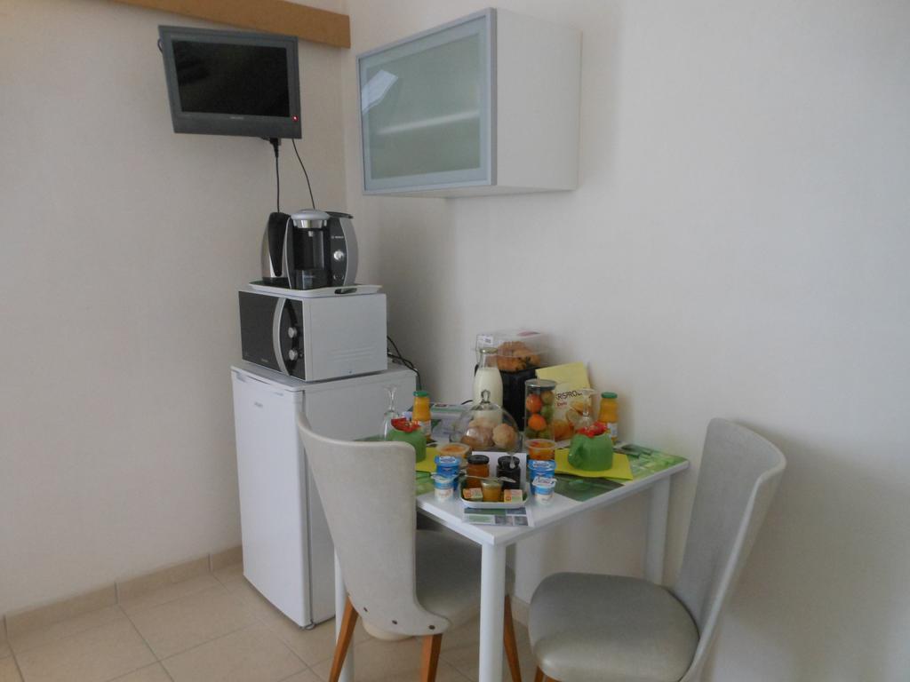Chambre D'Hotes La Basse Gougeonniere Neuvy-en-Mauges Zewnętrze zdjęcie